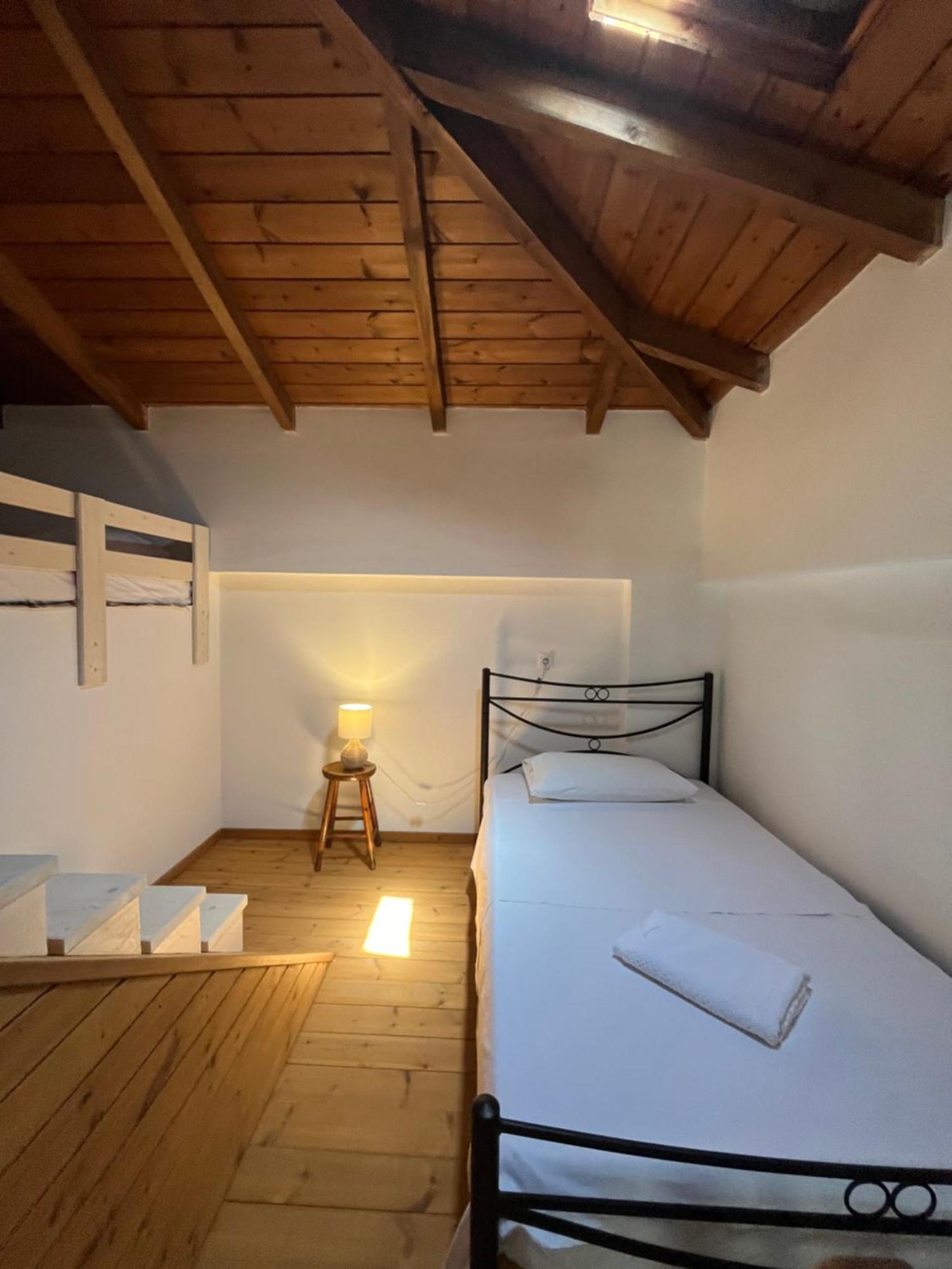 Konstantina 4 * Ambelokipoi (Corinthia)